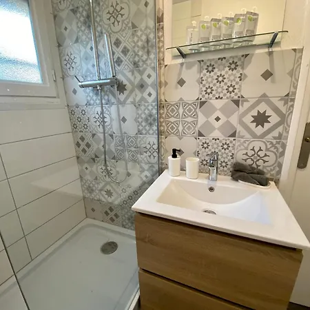 Апартаменты Appt T4 Proche Du Centre - De - 045 *